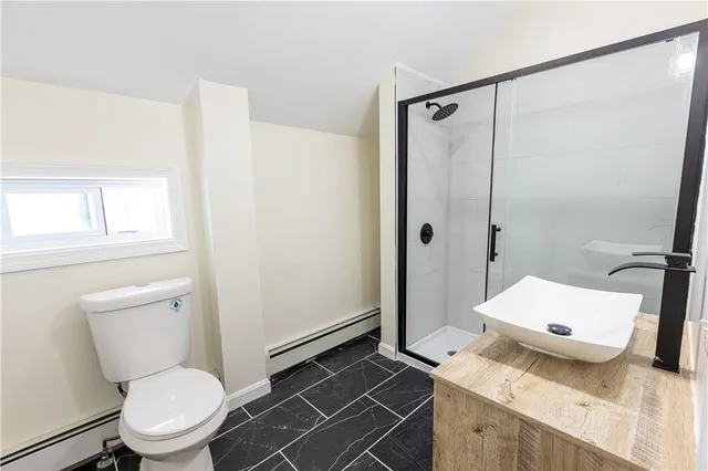 $389,999 | 90 Winthrop Avenue, Providence, RI 02908