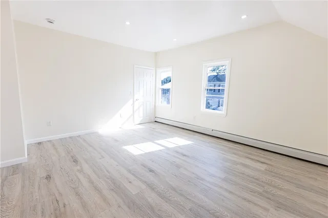 $389,999 | 90 Winthrop Avenue, Providence, RI 02908