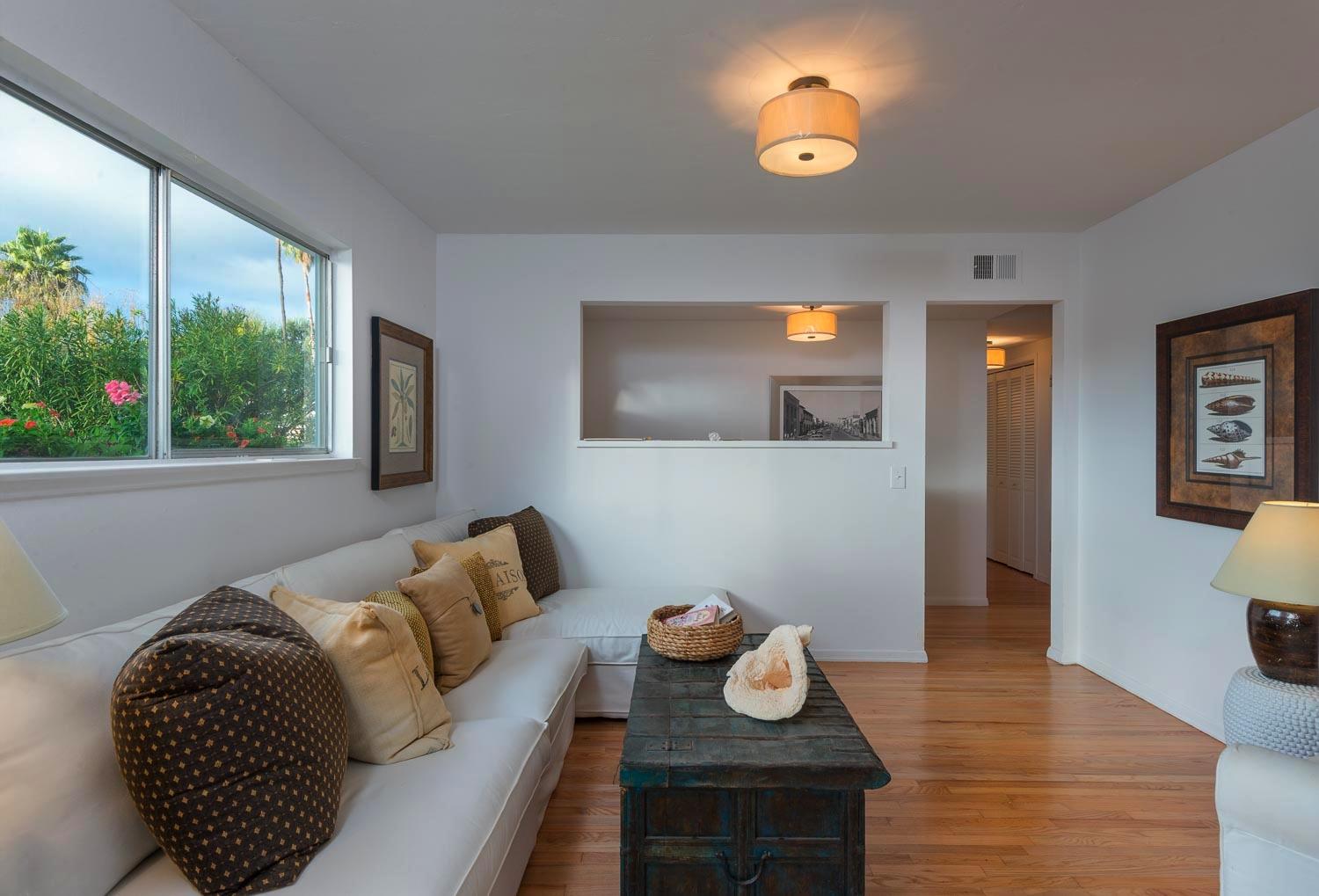 589 Via Rueda Santa Barbara, CA 93110 - Photo 5 of 13 FamilyRoom