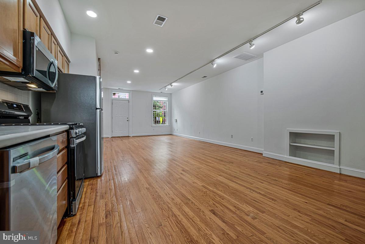 1233 4th Street Northwest Washington, DC 20001 - Photo 15 of 31