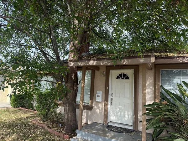 $824,950 | 6900 Garden Grove Avenue, Reseda, CA 91335