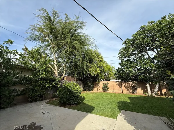 $824,950 | 6900 Garden Grove Avenue, Reseda, CA 91335