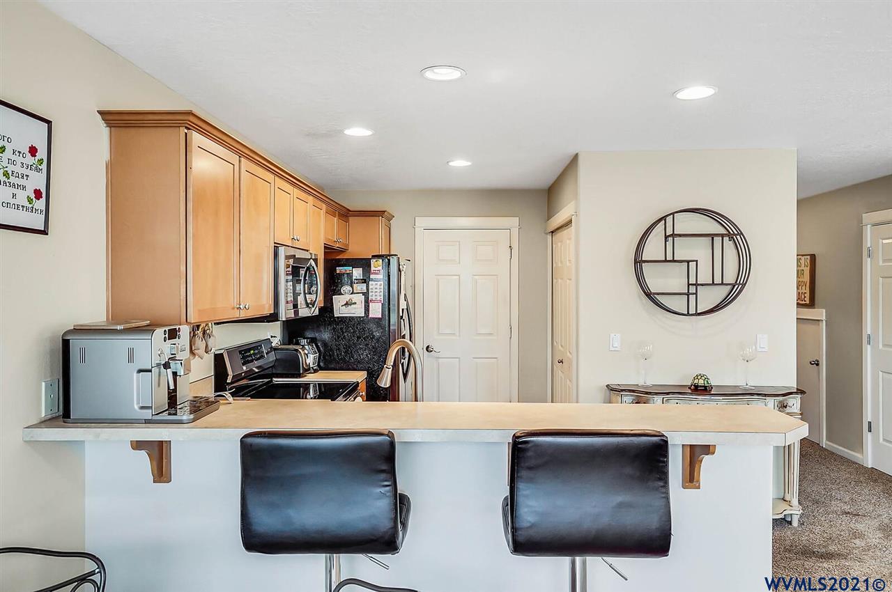 4141 Geranium Loop Northeast Salem, OR 97305 - Photo 12 of 36