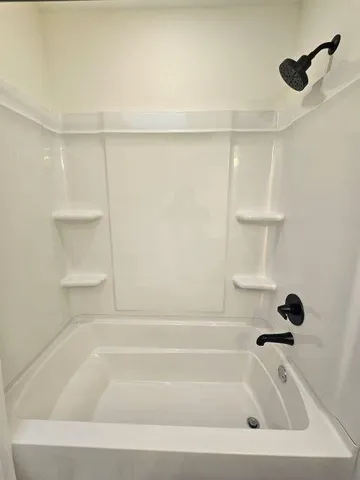 $2,700 | 600 Burgundy Lane, Fort Walton Beach, FL 32547