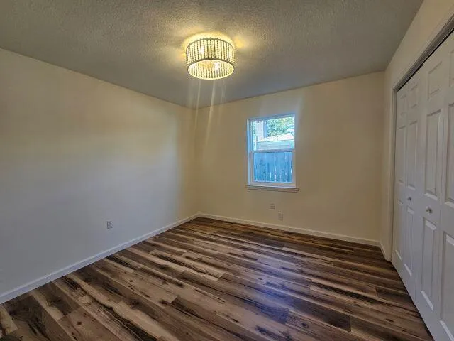 $2,700 | 600 Burgundy Lane, Fort Walton Beach, FL 32547