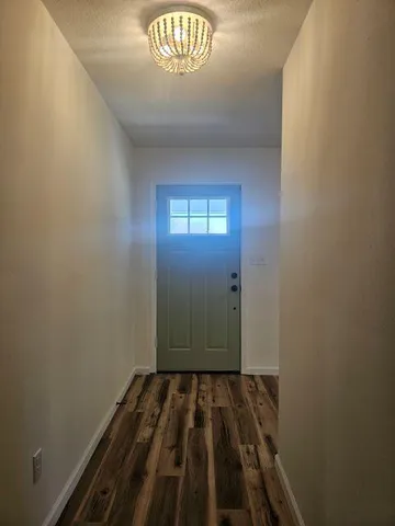 $2,700 | 600 Burgundy Lane, Fort Walton Beach, FL 32547