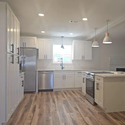 $2,700 | 600 Burgundy Lane, Fort Walton Beach, FL 32547