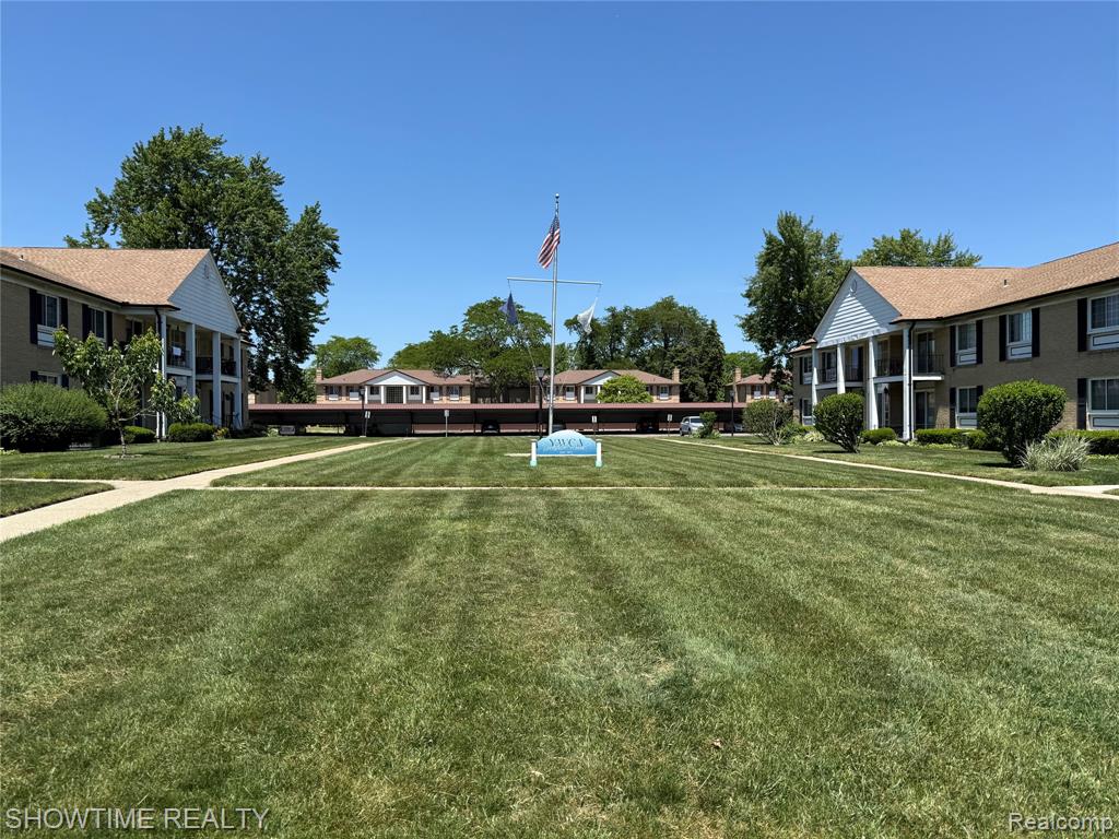 29141 Hayes Road Warren, MI 48088 - Photo 15 of 16