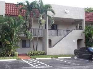 140 Northwest 70th Street, Unit 2040 Boca Raton, FL 33487 - Photo 17 of 18 a front view of a house