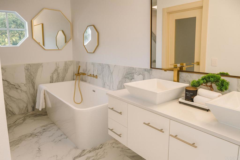 407 Via Ultimo Encinitas, CA 92024 - Photo 13 of 33