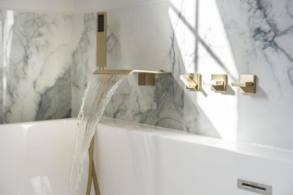 407 Via Ultimo Encinitas, CA 92024 - Photo 14 of 33