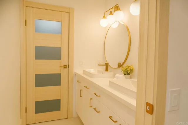 $1,999,999 | 407 Via Ultimo, Encinitas, CA 92024