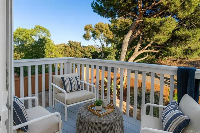$1,999,999 | 407 Via Ultimo, Encinitas, CA 92024