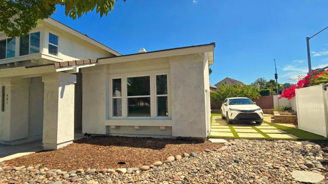 $1,999,999 | 407 Via Ultimo, Encinitas, CA 92024