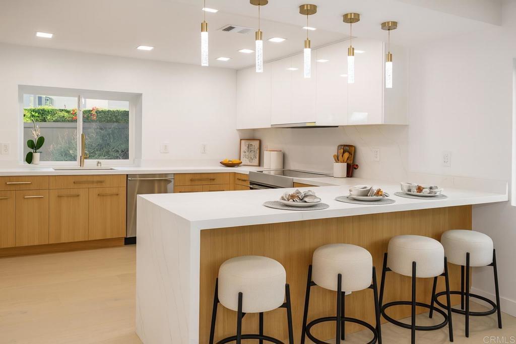 407 Via Ultimo Encinitas, CA 92024 - Photo 5 of 33