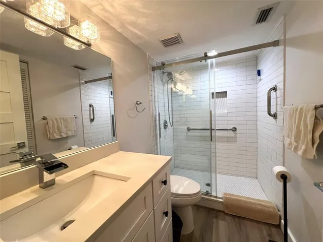 $4,400 | 5205 Wedgewood Lane, Unit 15, Sarasota, FL 34235