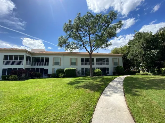 $4,400 | 5205 Wedgewood Lane, Unit 15, Sarasota, FL 34235