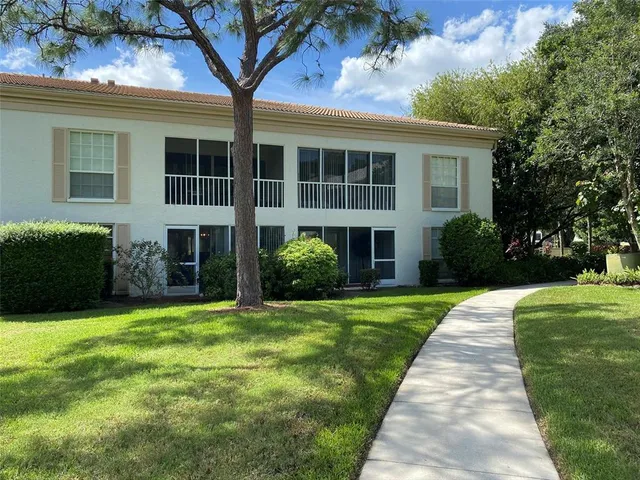 $4,400 | 5205 Wedgewood Lane, Unit 15, Sarasota, FL 34235