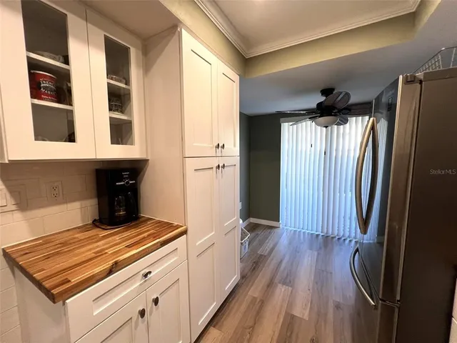 $4,400 | 5205 Wedgewood Lane, Unit 15, Sarasota, FL 34235