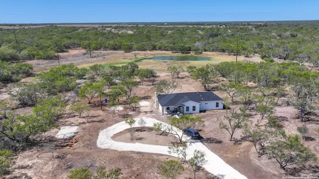 $650,000 | 441 Pr Riley, Charlotte, TX 78011