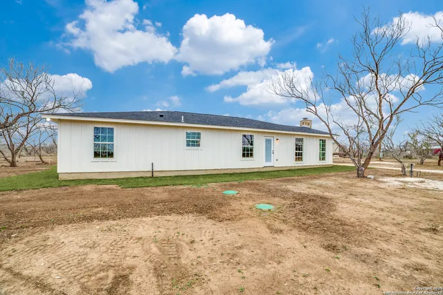 $650,000 | 441 Pr Riley, Charlotte, TX 78011