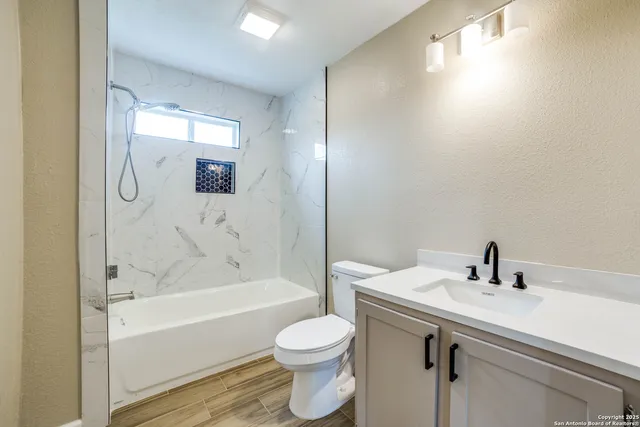 $650,000 | 441 Pr Riley, Charlotte, TX 78011