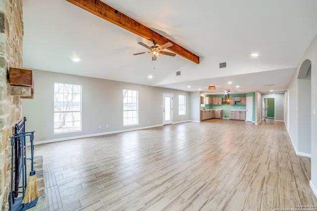 $650,000 | 441 Pr Riley, Charlotte, TX 78011