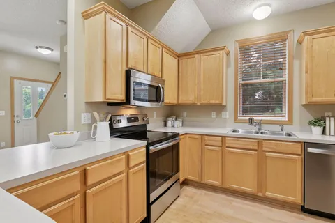 $320,000 | 2574 136th Street West, Unit 102, Rosemount, MN 55068