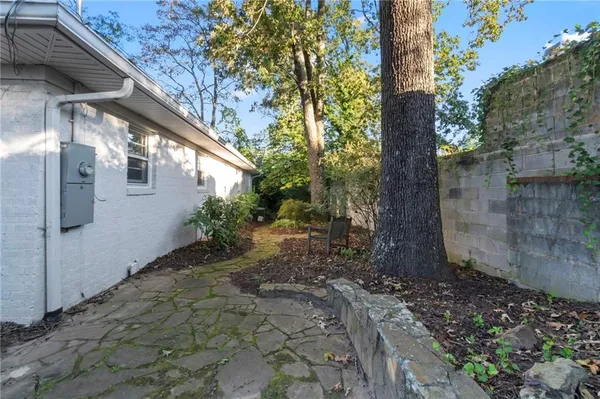 $1,800 | 1340 Cumberland Drive, Gainesville, GA 30501