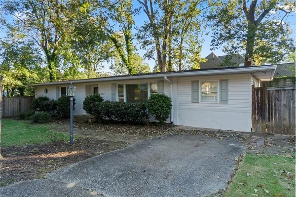 $1,800 | 1340 Cumberland Drive, Gainesville, GA 30501