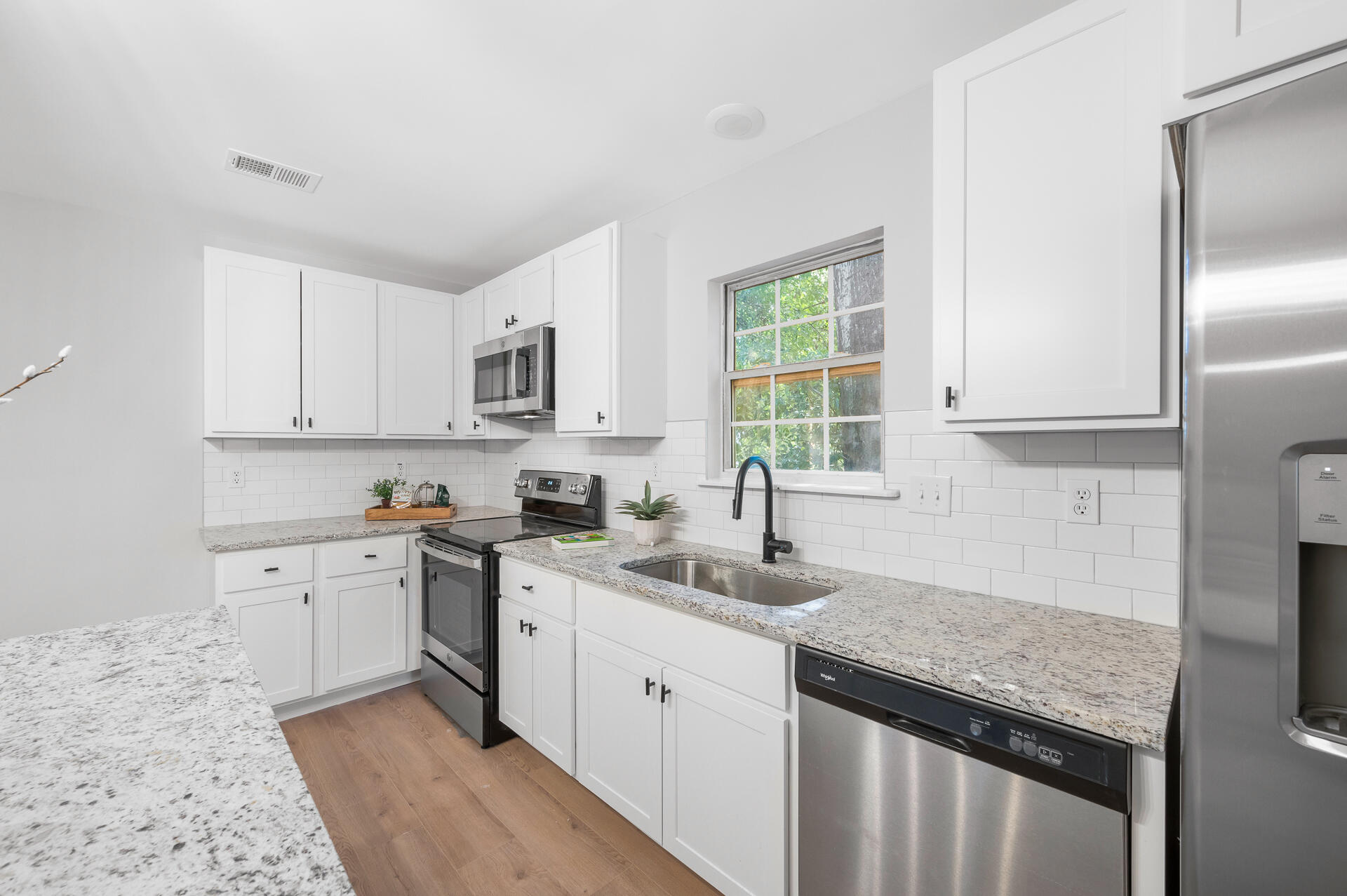 2512 Bennett Yard Road, Unit C North Charleston, SC 29405 - Photo 7 of 12 2512BennettYard-25