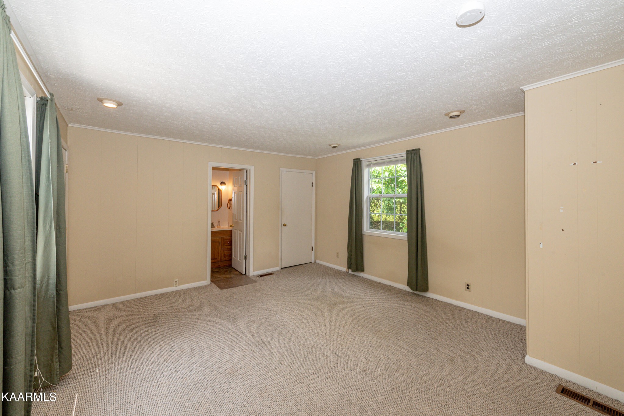 4909 Inskip Road Knoxville, TN 37912 - Photo 13 of 28 Gallery Image 13