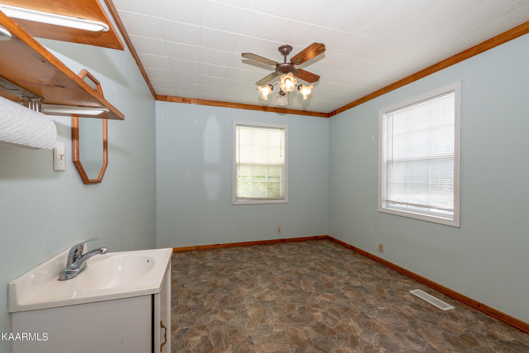 4909 Inskip Road Knoxville, TN 37912 - Photo 9 of 28 Gallery Image 9