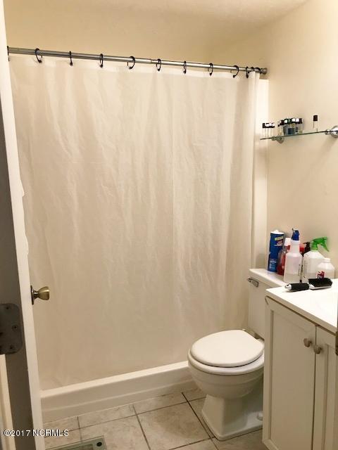 4301 Holly Tree Road, Unit 801 Wilmington, NC 28412 - Photo 8 of 15 IMG_1092