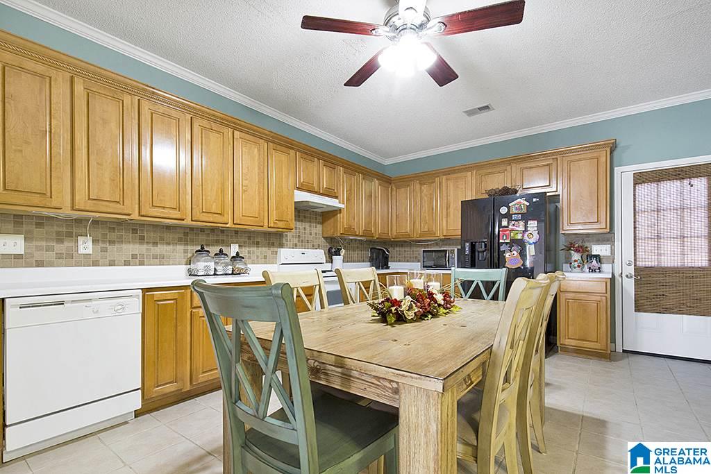 450 Cedar Grove Lane Alabaster, AL 35114 - Photo 4 of 14