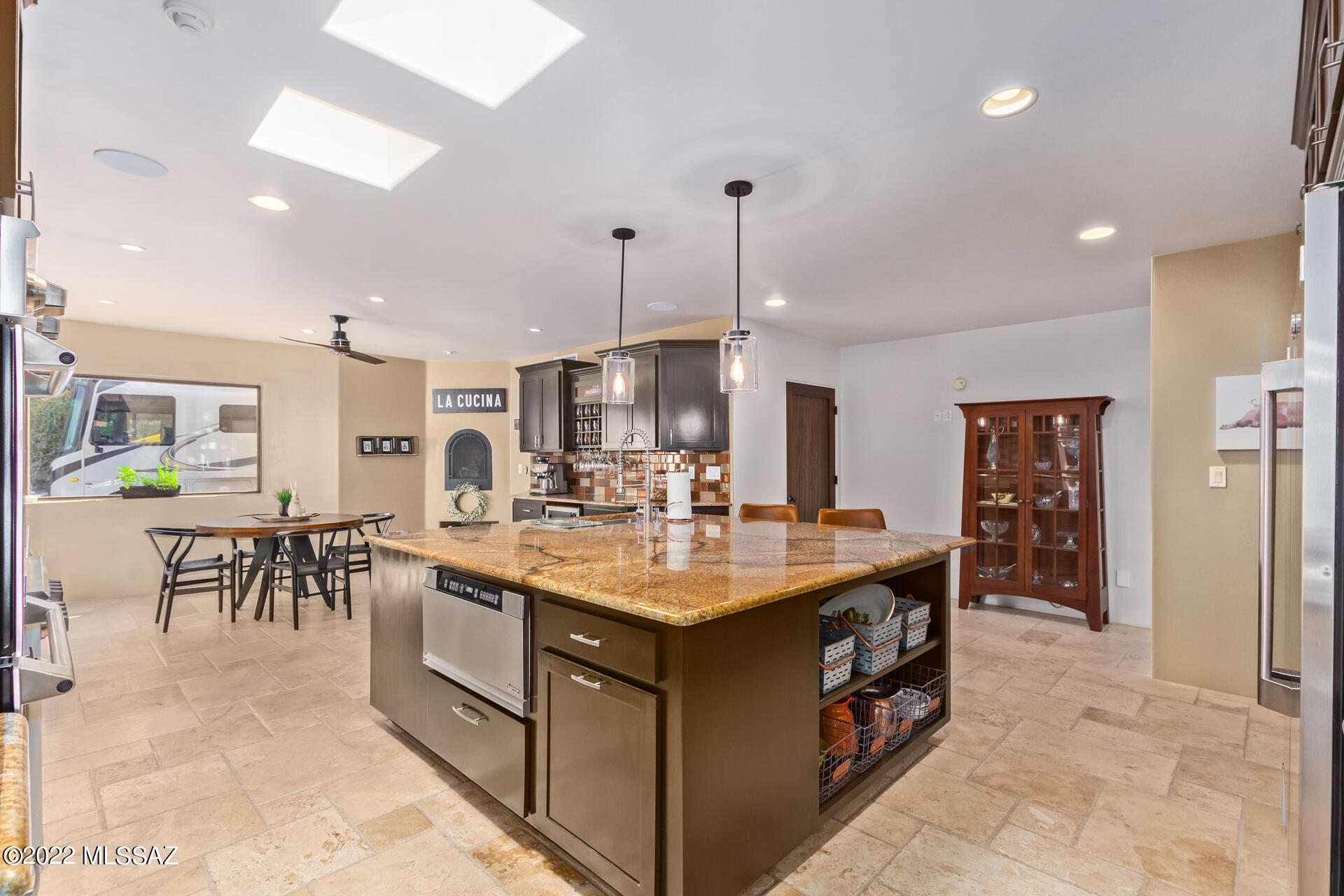 291 West Valle Del Oro Road Oro Valley, AZ 85737 - Photo 10 of 49