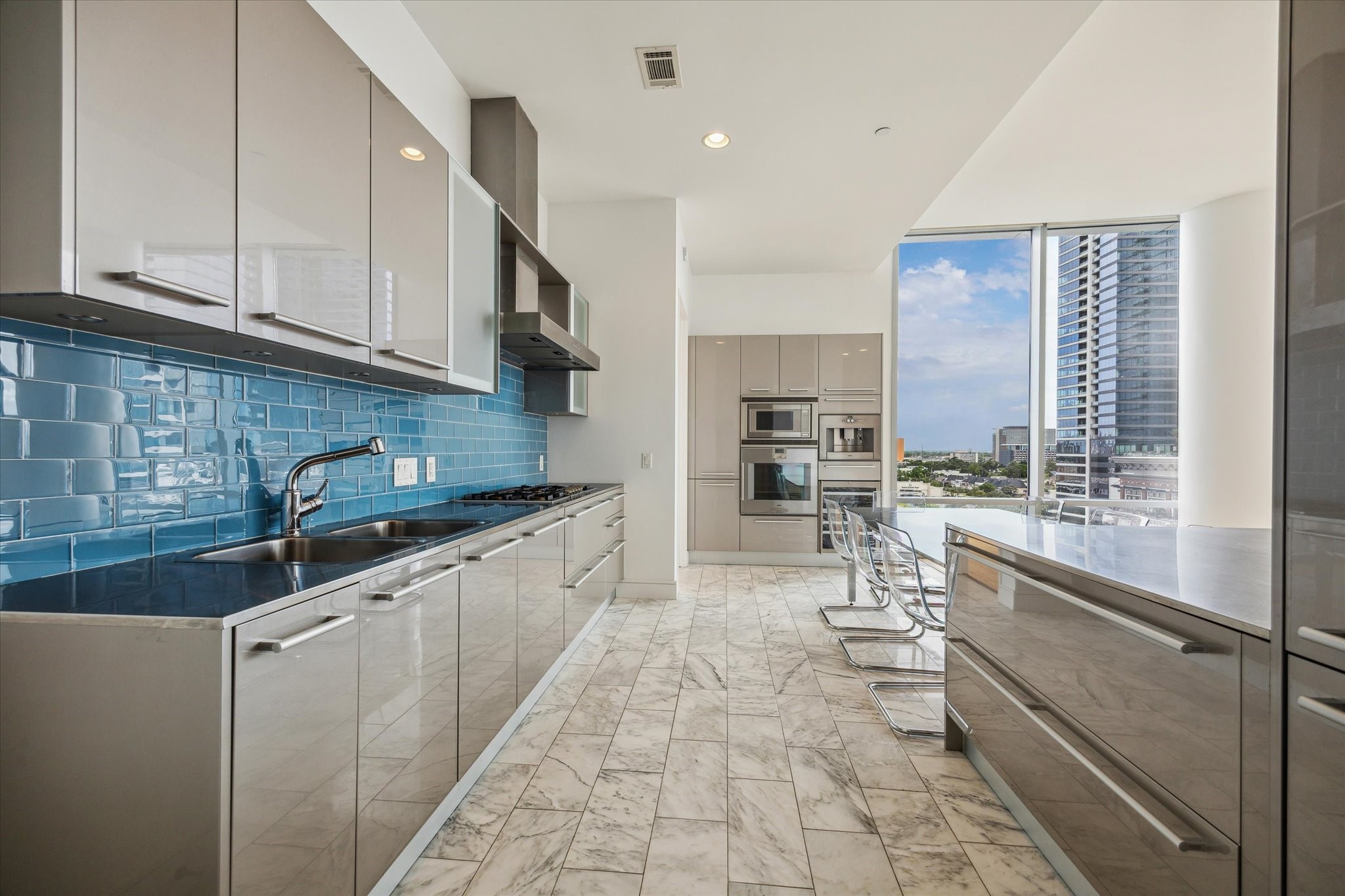 2727 Kirby Drive, Unit 9B Houston, TX 77098 - Photo 4 of 16