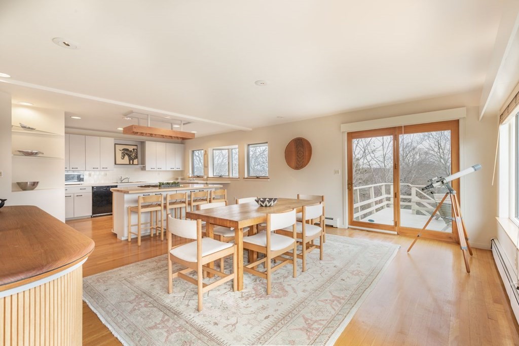 6 Prentiss Road Gloucester, MA 01930 - Photo 8 of 37 Gallery Image 8
