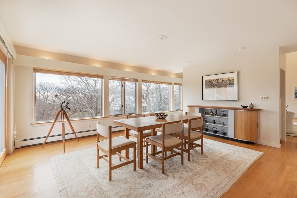 6 Prentiss Road Gloucester, MA 01930 - Photo 10 of 37 Gallery Image 10