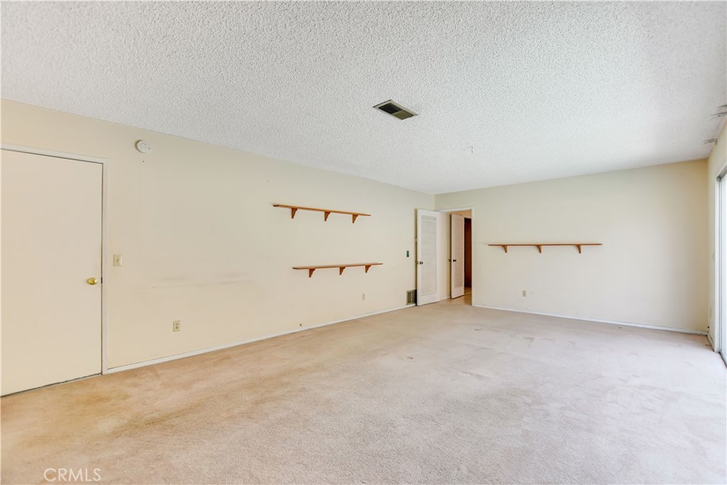 687 Locust Street Corona, CA 92879 - Photo 22 of 45