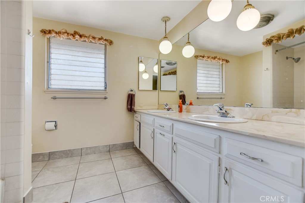 687 Locust Street Corona, CA 92879 - Photo 35 of 45