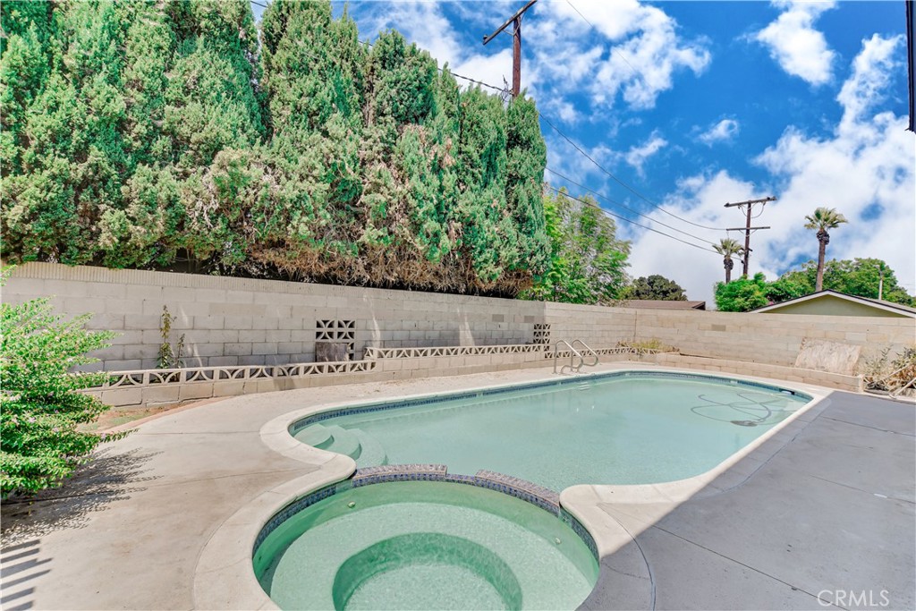 687 Locust Street Corona, CA 92879 - Photo 40 of 45