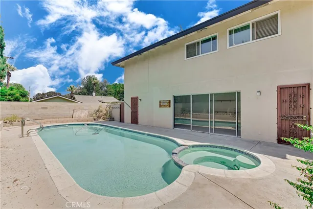 $825,000 | 687 Locust Street, Corona, CA 92879