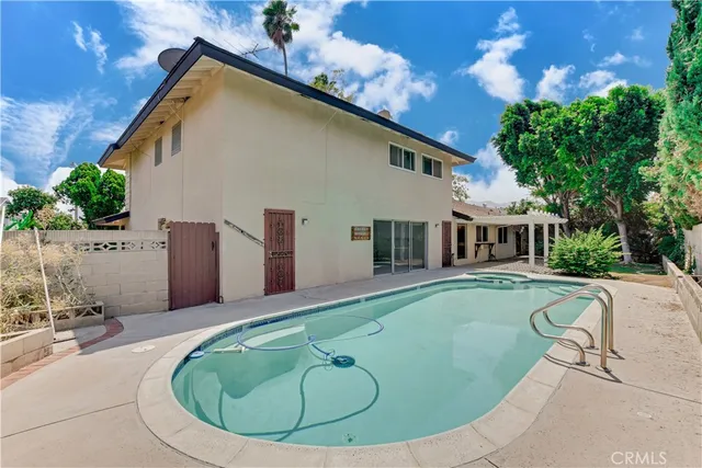 $825,000 | 687 Locust Street, Corona, CA 92879