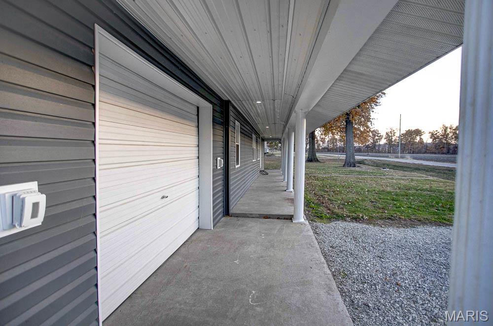 236 Gallinipper Road Hardin, IL 62047 - Photo 9 of 59