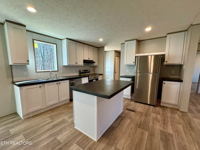 $235,000 | 478 Skyline Drive, Harriman, TN 37748