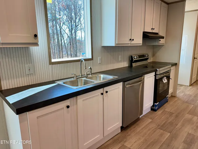 $235,000 | 478 Skyline Drive, Harriman, TN 37748