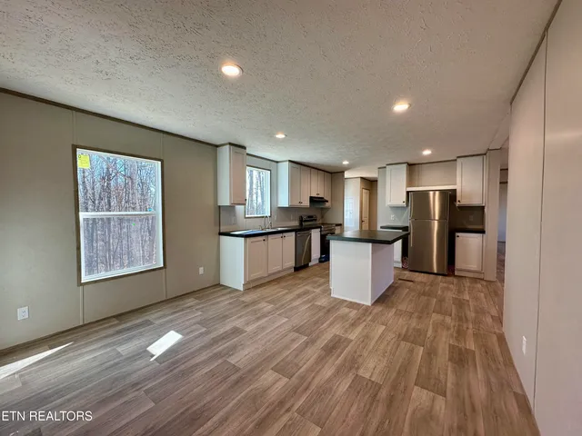 $235,000 | 478 Skyline Drive, Harriman, TN 37748