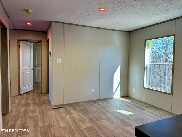 $235,000 | 478 Skyline Drive, Harriman, TN 37748