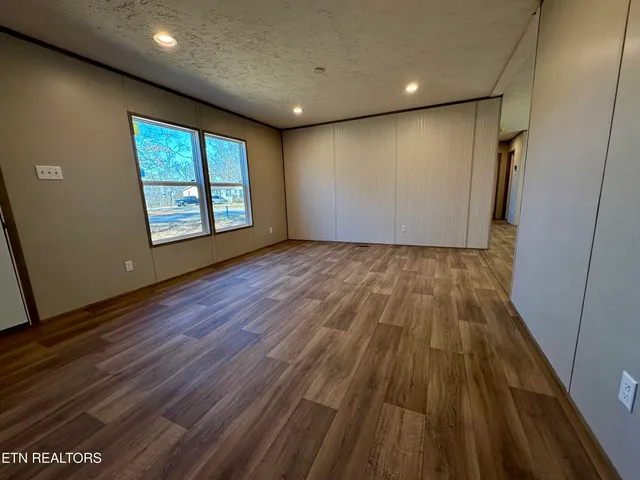 $235,000 | 478 Skyline Drive, Harriman, TN 37748